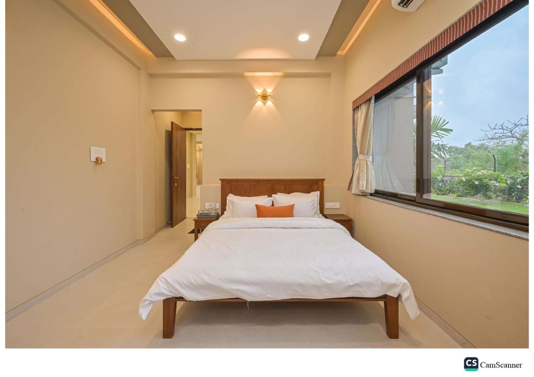 Radha Krishna 5Bhk Villa โลนาวาลา ภายนอก รูปภาพ