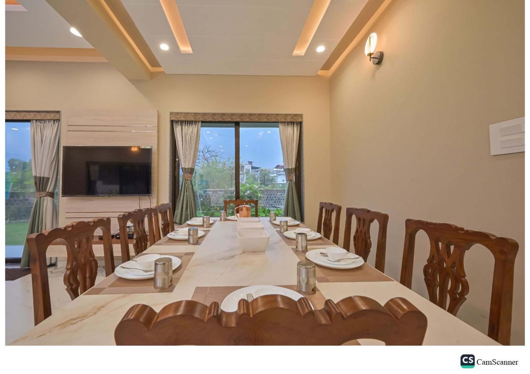 Radha Krishna 5Bhk Villa โลนาวาลา ภายนอก รูปภาพ