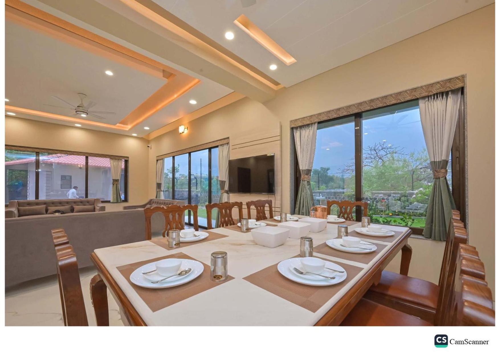 Radha Krishna 5Bhk Villa โลนาวาลา ภายนอก รูปภาพ