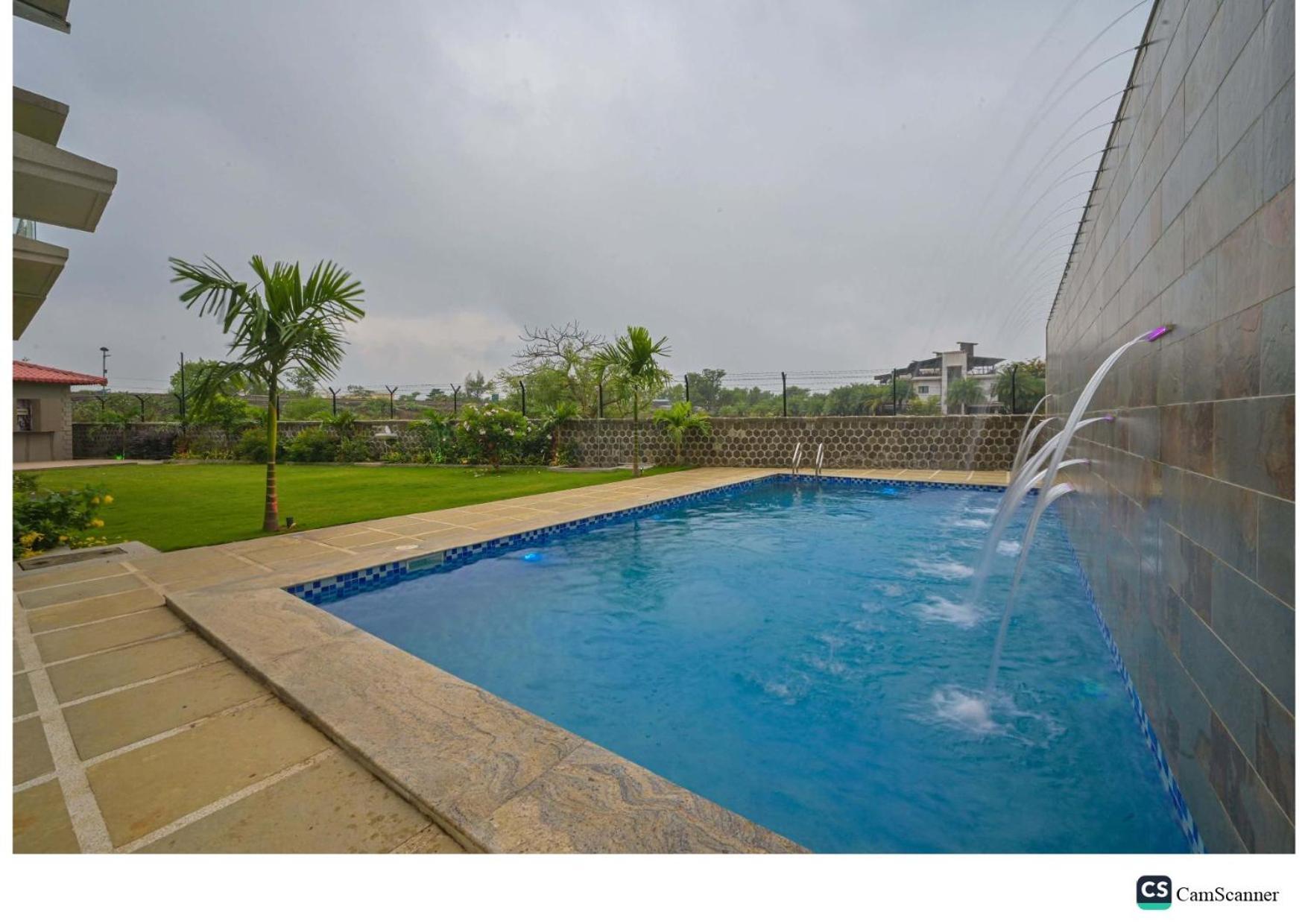Radha Krishna 5Bhk Villa โลนาวาลา ภายนอก รูปภาพ