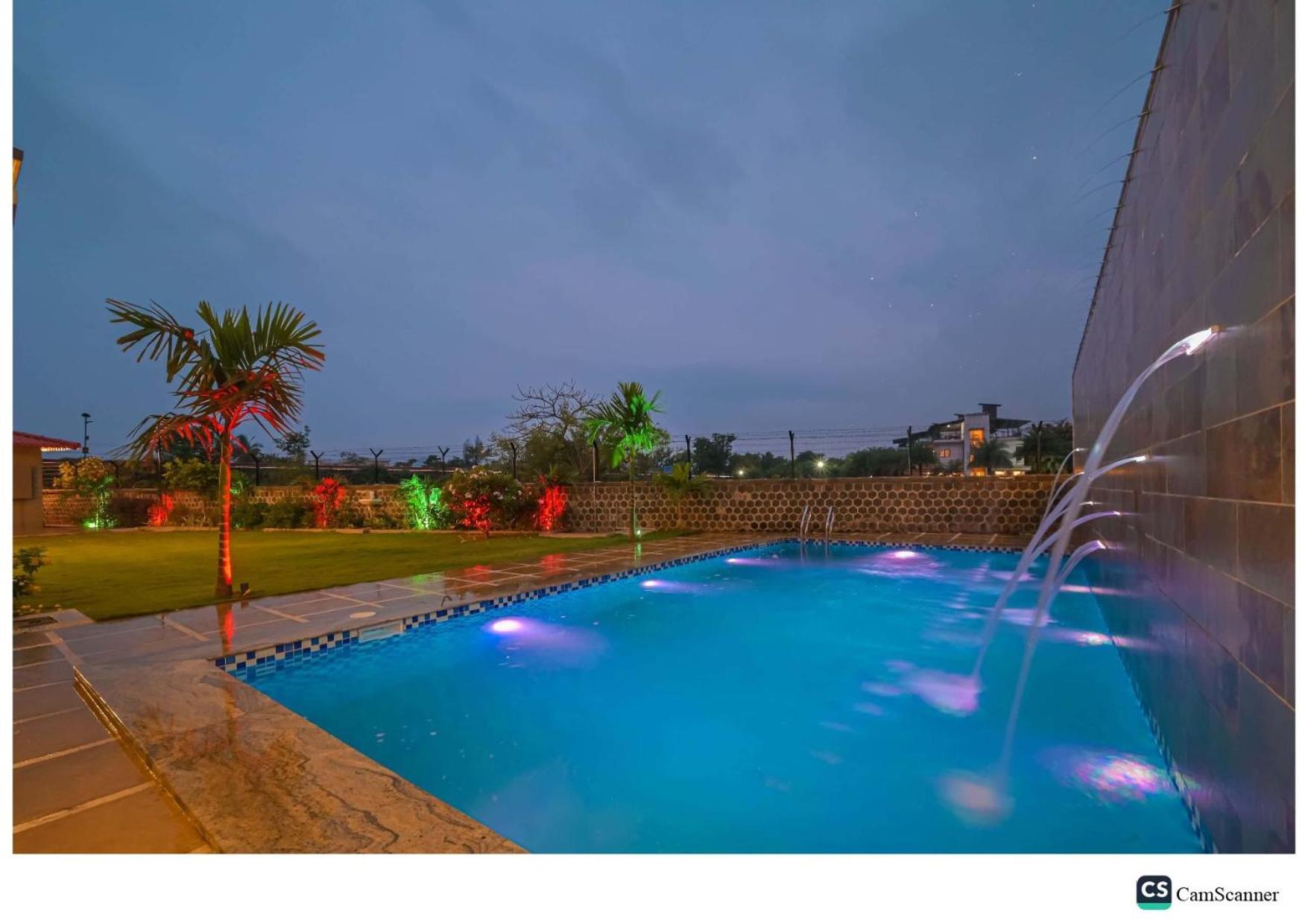 Radha Krishna 5Bhk Villa โลนาวาลา ภายนอก รูปภาพ
