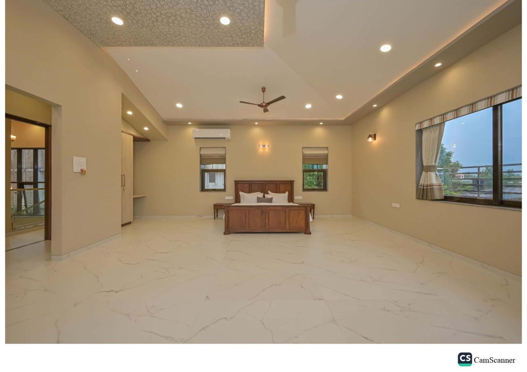 Radha Krishna 5Bhk Villa โลนาวาลา ภายนอก รูปภาพ